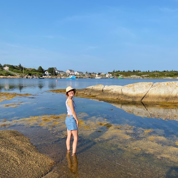 Meet your Posher, Hannahbelle - Picture 1 of 1